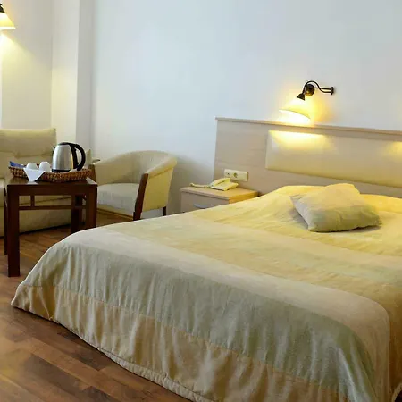Hotel Bay Nihat Lale Ayvalik