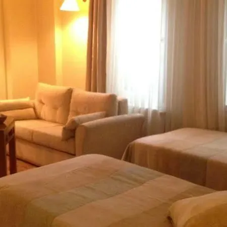 Hotel Bay Nihat Lale *