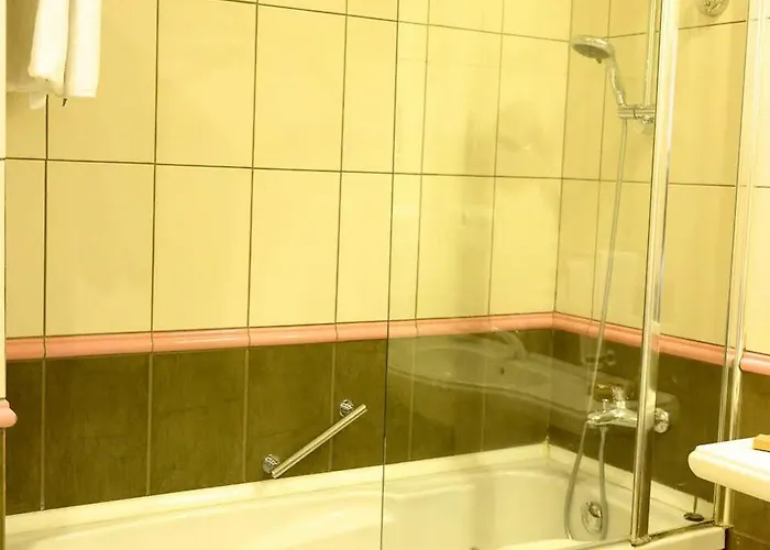 Bay Nihat Lale * Ayvalı